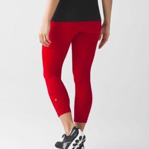 NWT RARE Lululemon Pace Rival Crop True Red